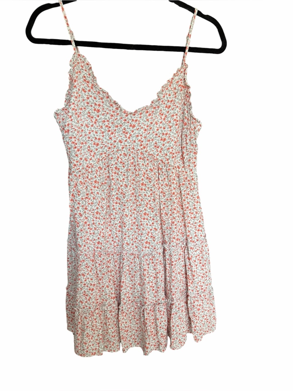 Womens size medium ditzy floral cami dress with large pockets adjustable straps